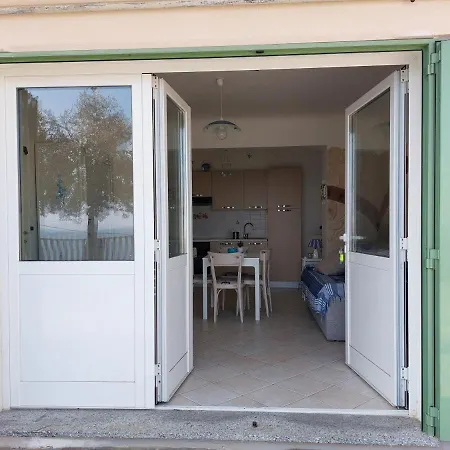 Una Finestra Sul Mare Monolocale * ברג'ג'י