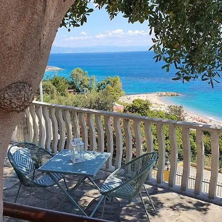 Apartment Una Finestra Sul Mare Monolocale *