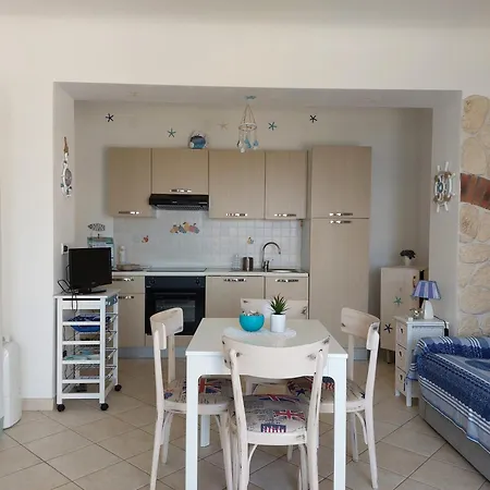 Apartment Una Finestra Sul Mare Monolocale